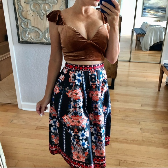 Charlotte Russe Tops - Charlotte Russe Autumn Brown Crop Top